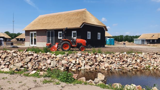 Wijk en Aalburg, Vakantiepark inzaaien door Grastotaal.nl Wijk en Aalburg, Vakantiepark inzaaien door Grastotaal.nl