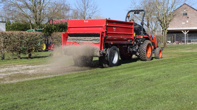 Grastotaal aan het bezanden in Lienden Grastotaal aan het bezanden in Lienden