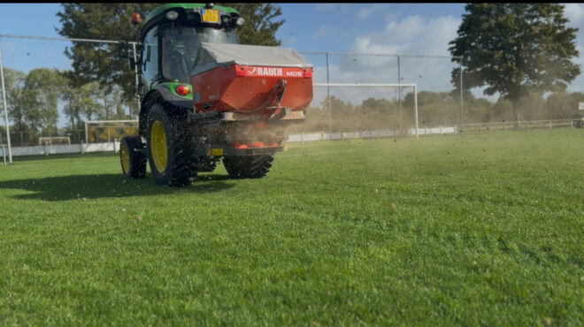 Gras bemesten - Grastotaal.nl Gras bemesten - Grastotaal.nl